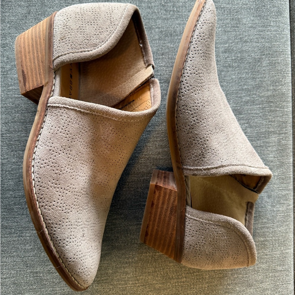 Lucky Brand Suede Boots 8M Ankle Blush Mauve Heels Zip